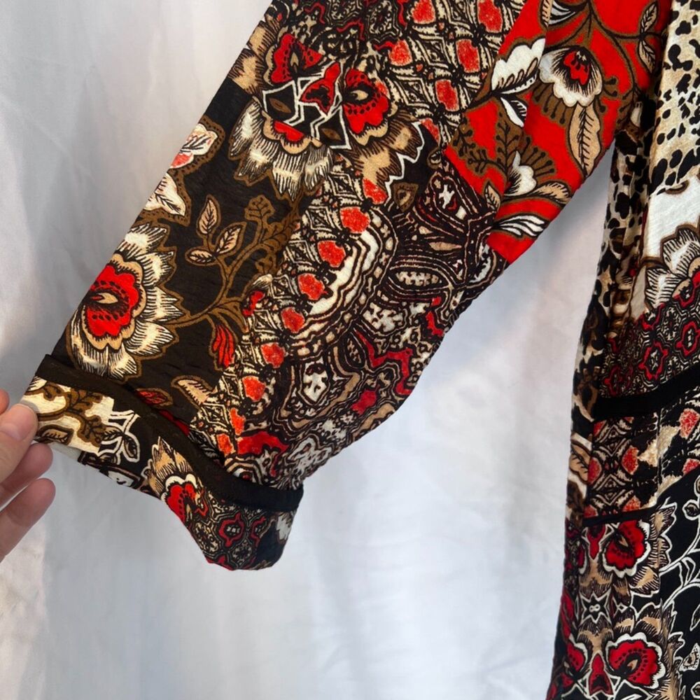 Multiples Maximalist Bold Abstract Vneck One Butt… - image 6